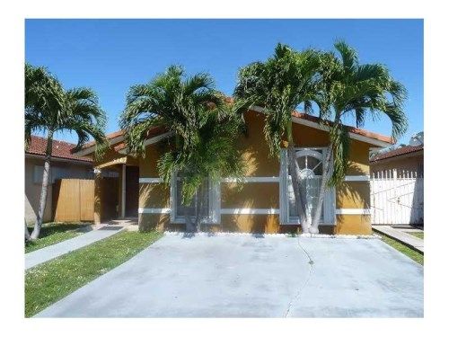 3167 W 77th Pl, Hialeah, FL 33018