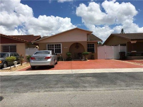 1432 W 40th St, Hialeah, FL 33012