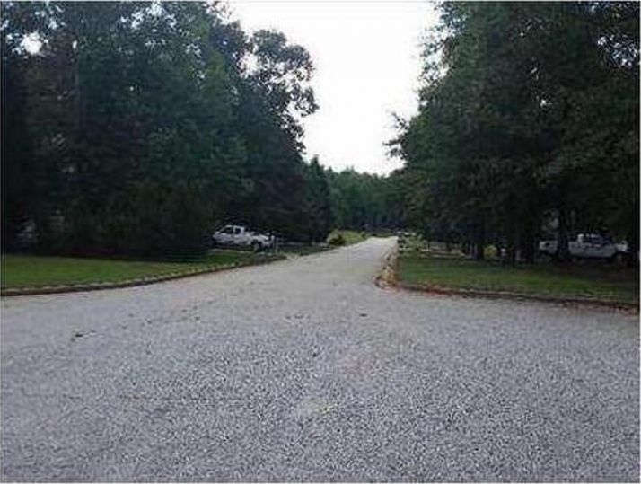 319 Regal Way E, Mcdonough, GA 30253