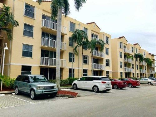 649 E Sheridan St # 303, Dania, FL 33004