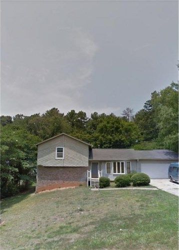 6664 Heathrow Lane, Stone Mountain, GA 30087