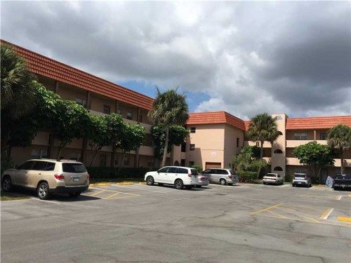 2831 Sunrise Lakes Dr # 205, Fort Lauderdale, FL 33322