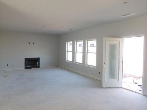 6255 Cove Creek Drive, Flowery Branch, GA 30542