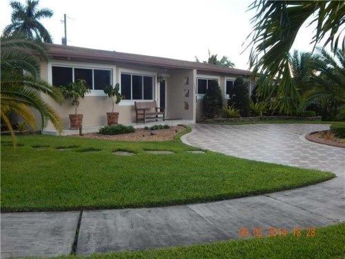 11245 NW 59th Pl, Hialeah, FL 33012