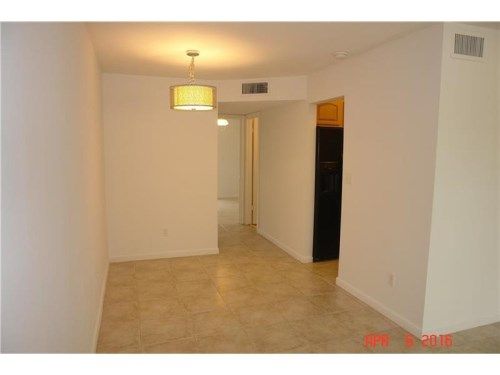 9021 Sunrise Lakes Blvd # 202, Fort Lauderdale, FL 33322