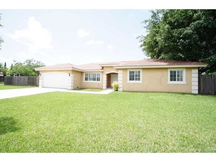 20467 SW 327th St, Homestead, FL 33030