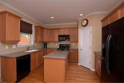 6020 Escher Lane Se, Mableton, GA 30126