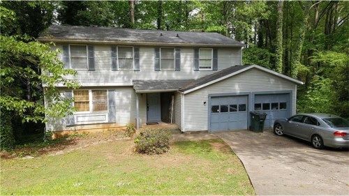 713 Stonehill Court, Stone Mountain, GA 30083