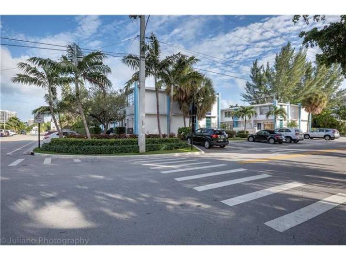 9455 BAY HARBOR TE # 7S, Miami Beach, FL 33154