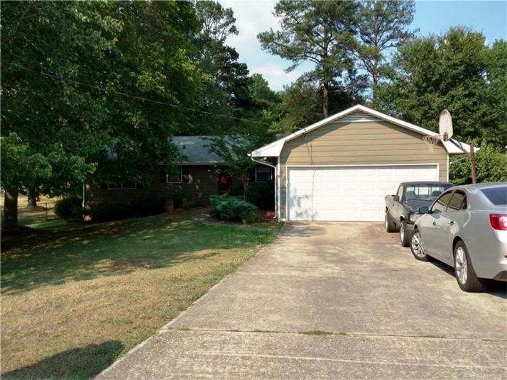 45 Fairfield Drive, Ellenwood, GA 30294