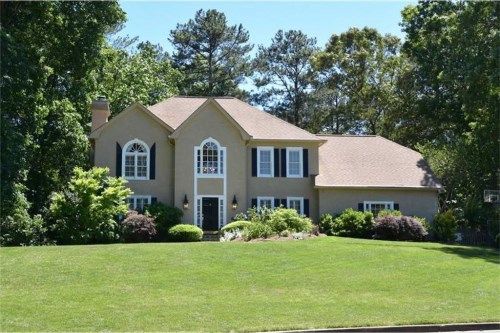 905 Old Park Court, Roswell, GA 30075