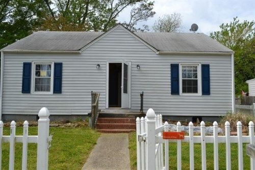 319 Darby Ave, Hampton, VA 23663
