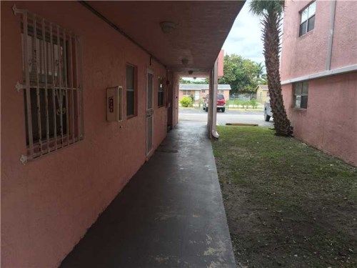 19851 SW 114th Ave # 102, Miami, FL 33157