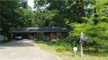 1332 Lake Circle Sw Mableton, GA 30126