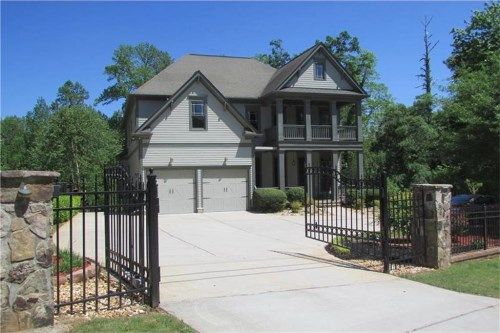 807 Grimes Bridge Road, Roswell, GA 30075