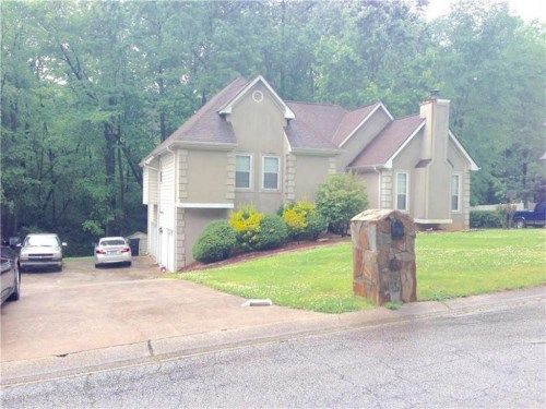 2041 Oakcreek Drive, Lithia Springs, GA 30122