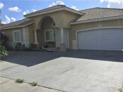 7123 W 4th Way, Hialeah, FL 33014