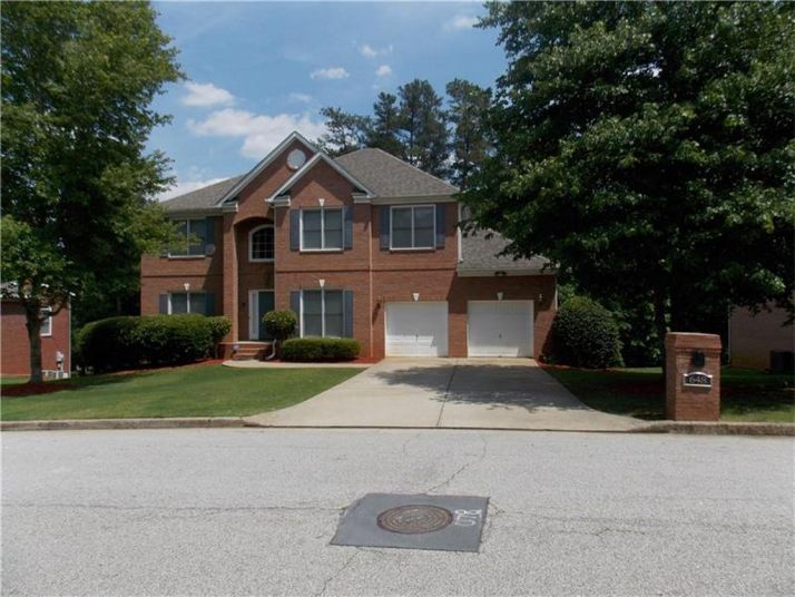 648 Vista Terrace, Stone Mountain, GA 30087