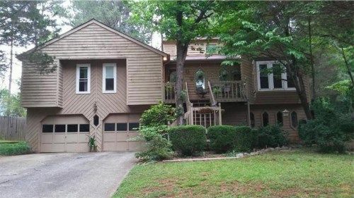 374 Mckees Rock Lane, Lawrenceville, GA 30044