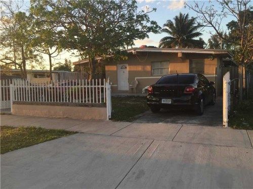 725 E 20th St, Hialeah, FL 33013