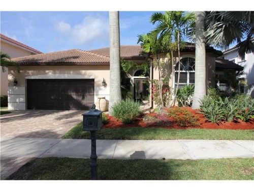 2519 Hunters Run Way, Fort Lauderdale, FL 33327