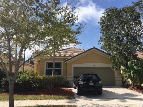 619 Bald Cypress Rd, Fort Lauderdale, FL 33327