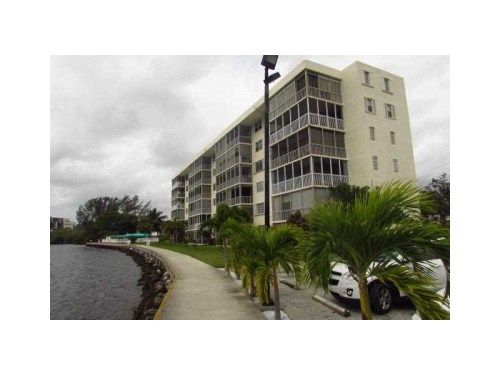 2910 Point East Dr # M104, North Miami Beach, FL 33160