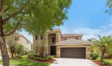 834 Azalea Pl Fort Lauderdale, FL 33327