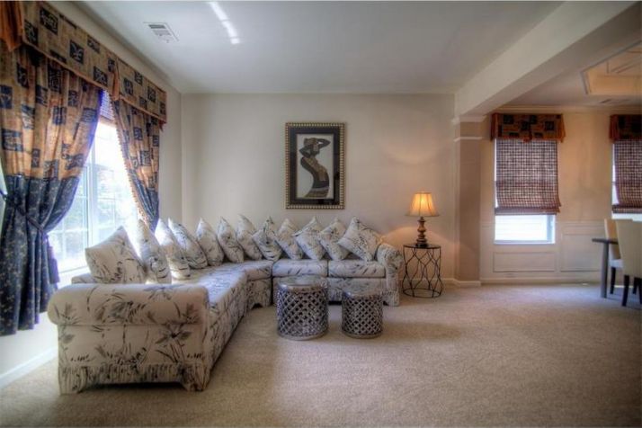 424 Simonton Oak Lane, Lawrenceville, GA 30045