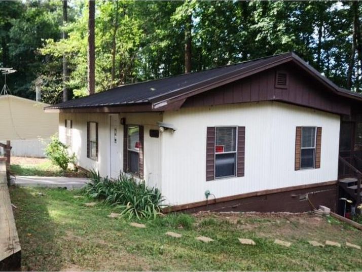 647 Loreau Trail, Lavonia, GA 30553