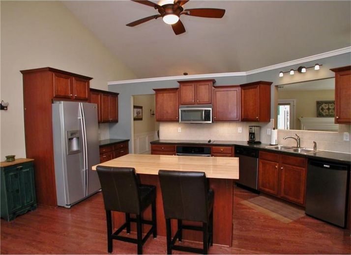 5433 Woodstream Court, Gainesville, GA 30507