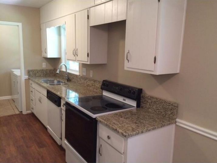 6889 Lockridge Drive, Atlanta, GA 30360