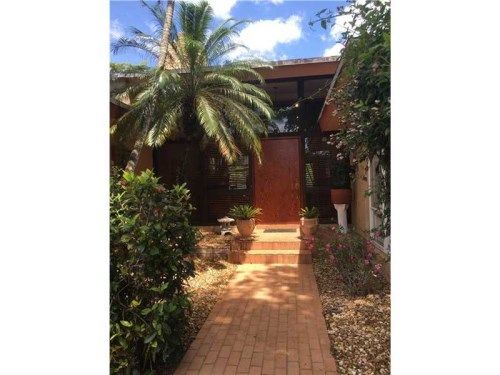 8011 Buttonwood Cir, Fort Lauderdale, FL 33321