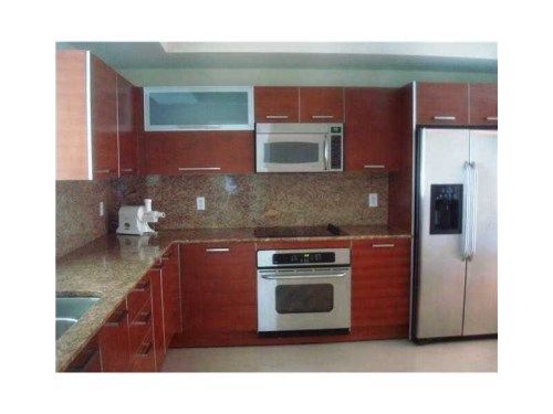 3330 NE 190th St # 816, Miami, FL 33180