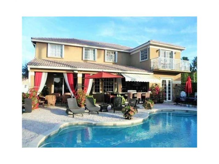 781 Lake Blvd, Fort Lauderdale, FL 33326