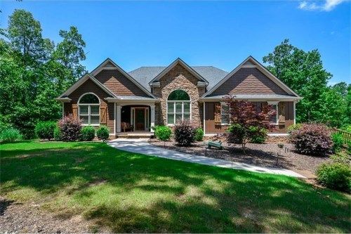 219 Amberleigh Circle, White, GA 30184