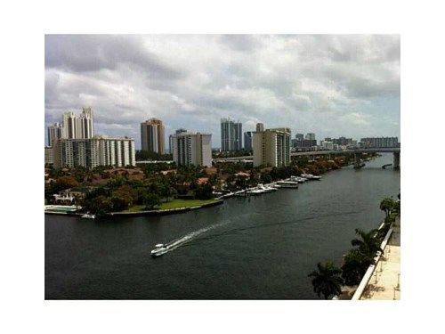 19707 Turnberry Way # 12G, Miami, FL 33180