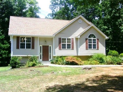 228 Nina Circle, Locust Grove, GA 30248