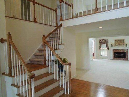 210 Larkshyre Trail, Lawrenceville, GA 30043