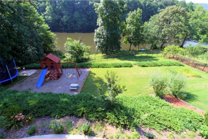 6165 Lakeaires Drive, Cumming, GA 30040