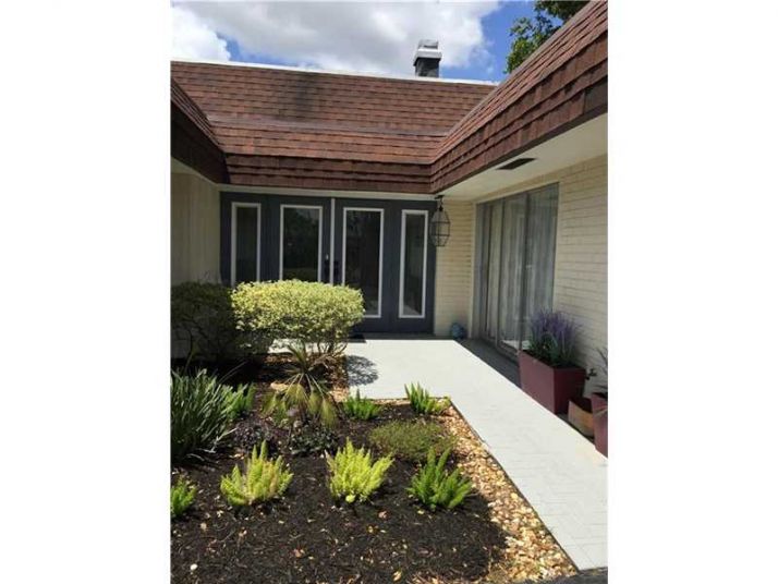 4503 Queen Palm Ln, Fort Lauderdale, FL 33319