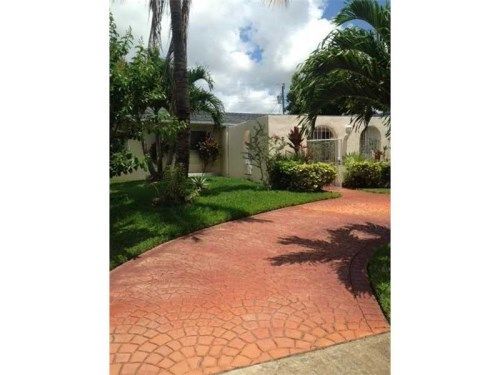 740 SW 64th Ter, Hollywood, FL 33023