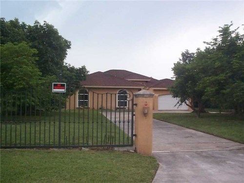 15563 SW 276th St, Homestead, FL 33032