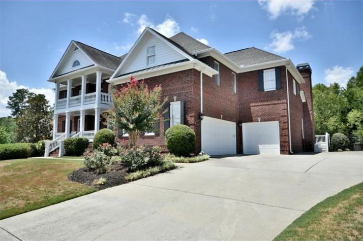 2271 Hunters Green Drive, Lawrenceville, GA 30043