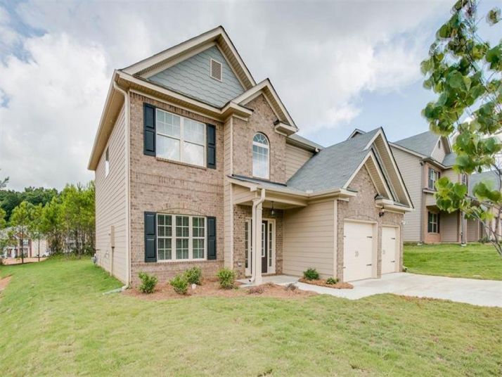 4111 Village Crossing Circle, Ellenwood, GA 30294
