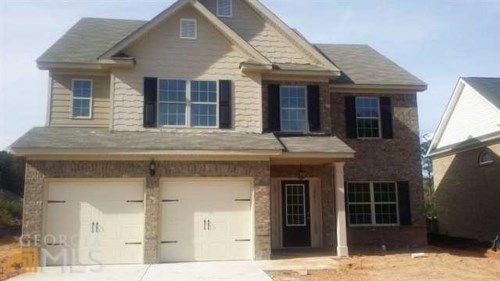 4105 Village Crossing Circle, Ellenwood, GA 30294