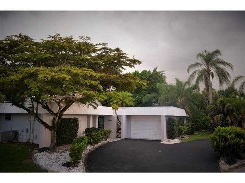5704 S Bayberry Ln, Fort Lauderdale, FL 33319