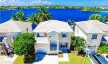 6703 Bayfront Dr Pompano Beach, FL 33063