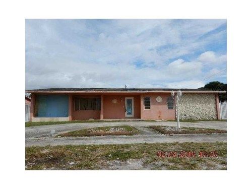 7107 W 10th Ct, Hialeah, FL 33014