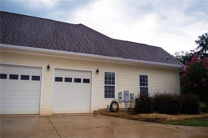 717 Hood Rd, Newnan, GA 30263